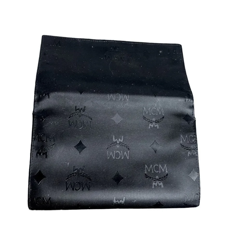 Vintage MCM Black Vinyl Medium Size Billfold w/Leather Interior Great Condition
